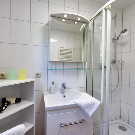 Strandwohnungen - Wg06 Mit 2 Balkonen * Sellin (Rugen)